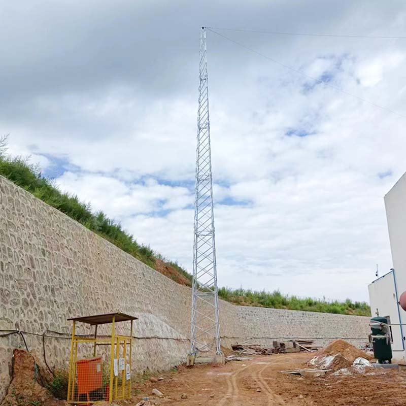 Dört Sütunlu Köşe Çatı Yıldırımdan Korunma Kulesi